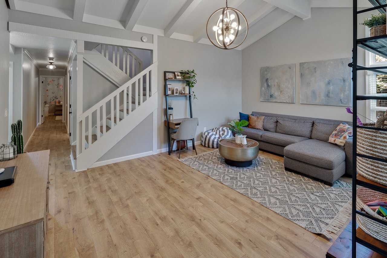 Stylishly Updated Rincon Valley Home