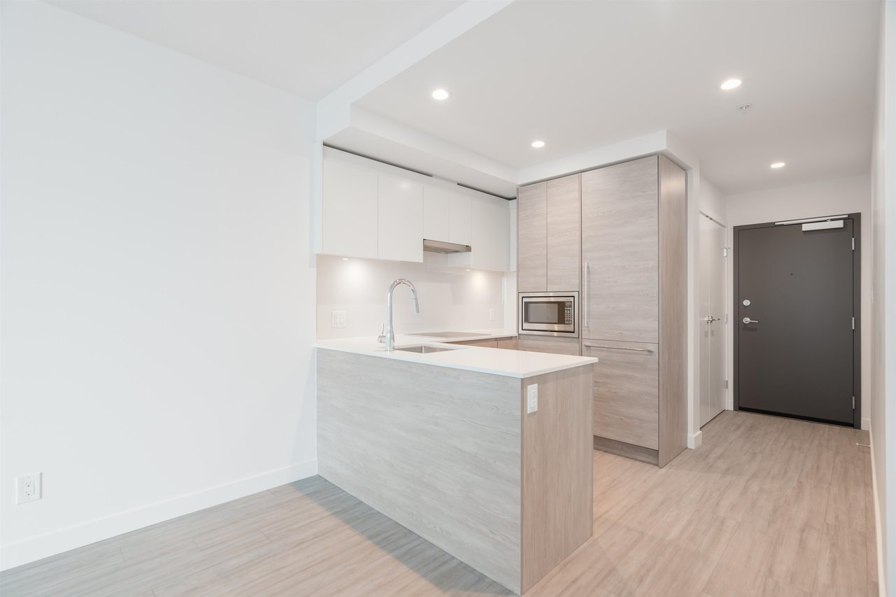 1305-13615 Fraser Hwy