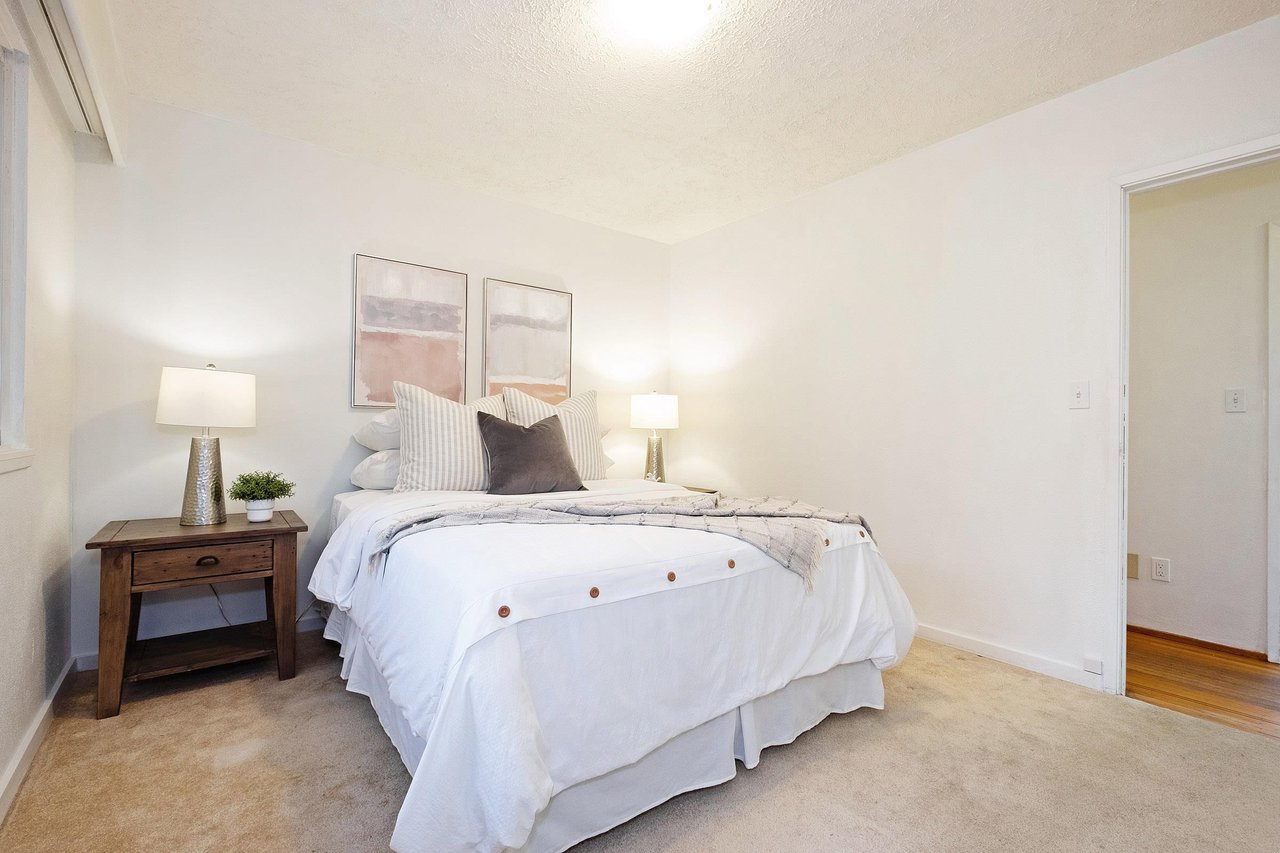 22 Glenmore Dr