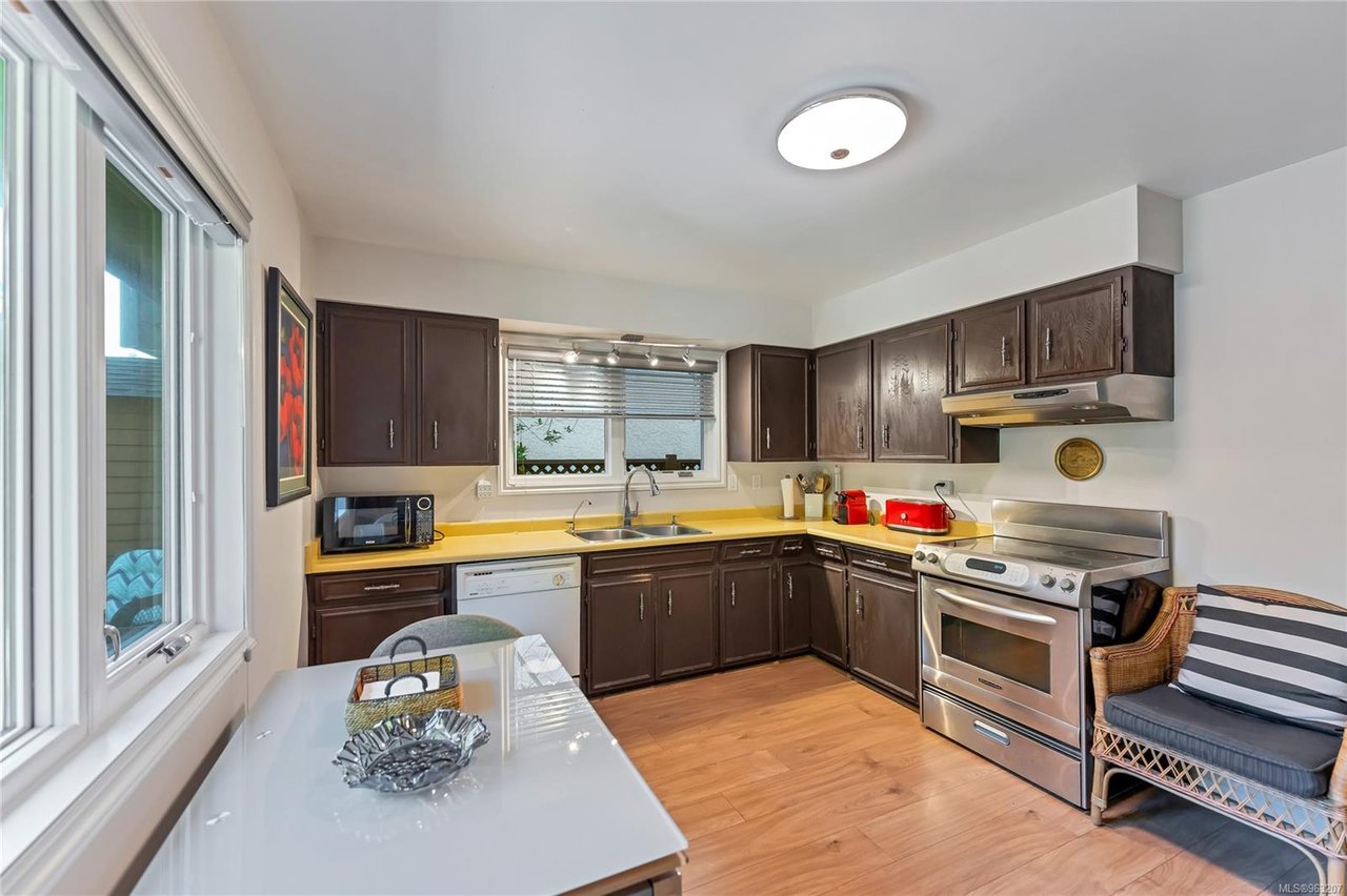 1336 Ryan St