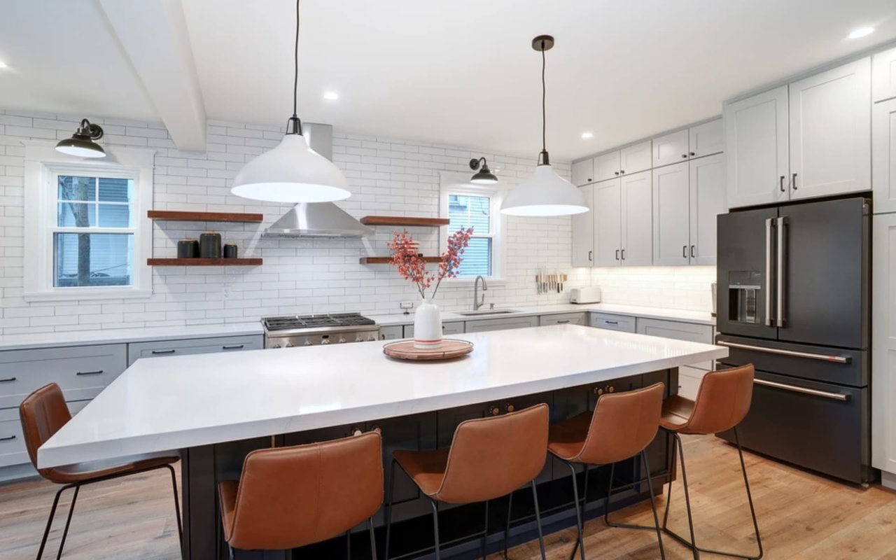 SEWICKLEY HOME GETS A FRESH MODERN UPDATE