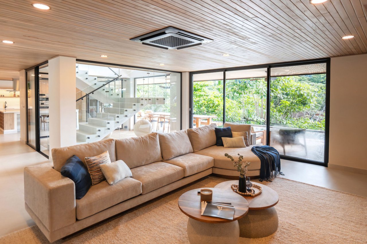 Tropical Modern Coastal Estate, Los Suenos, Puntarenas