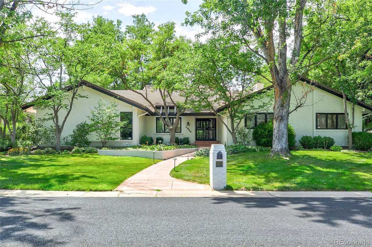 1250 Green Oaks Dr