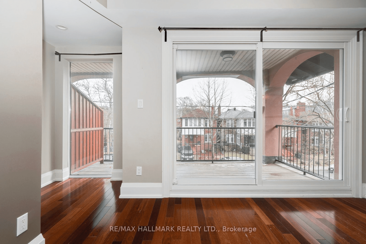 26 Hammersmith Ave Upper