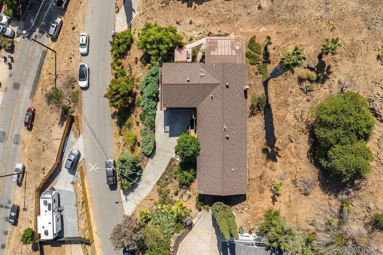 3410 Saddle Drive