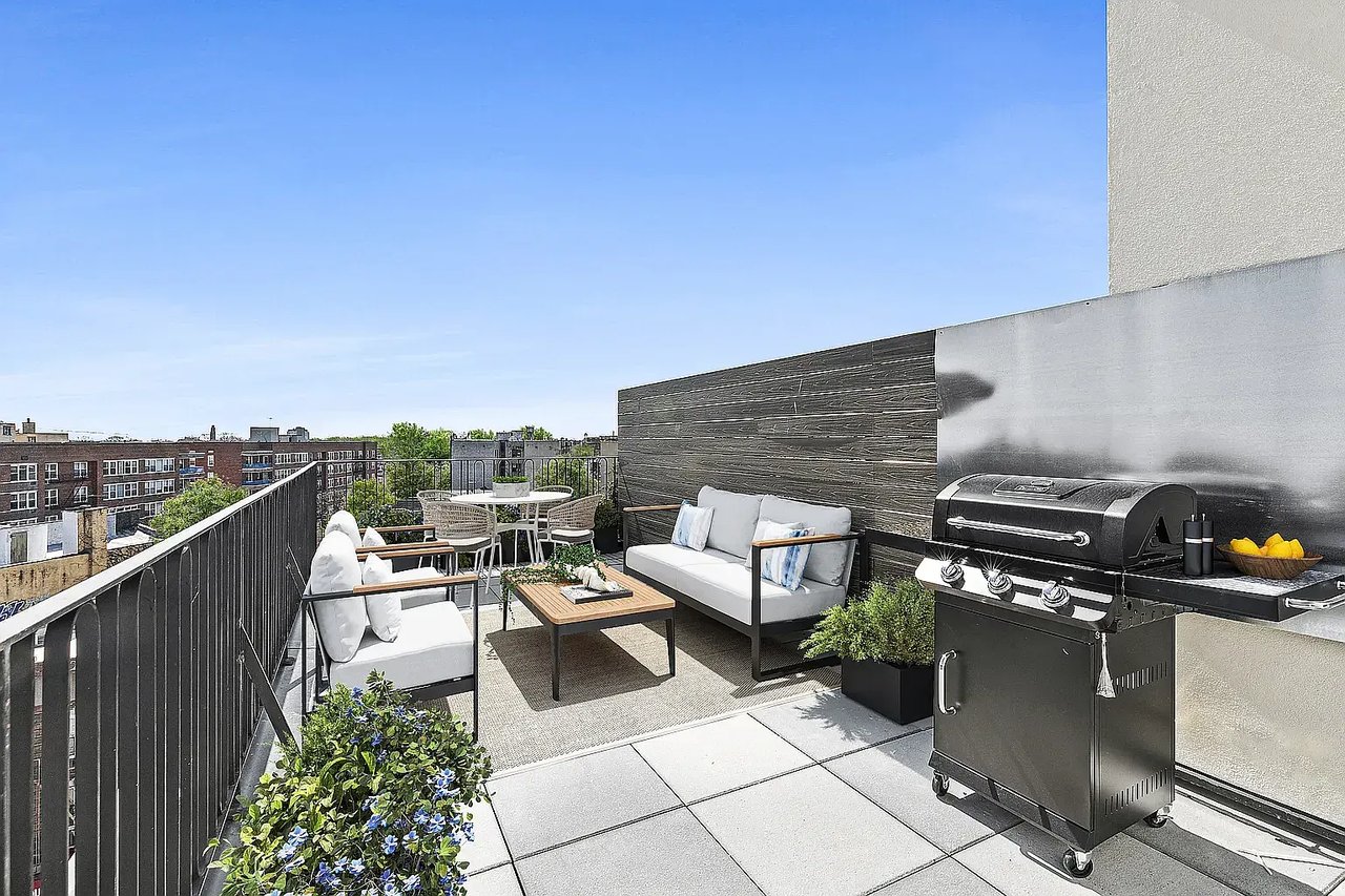 1105 Cortelyou Rd, PH 6