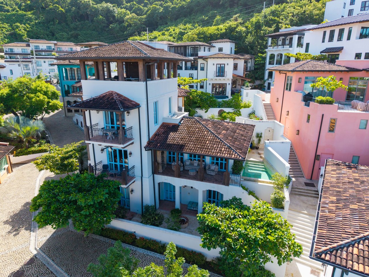 Refined Beach Colonial Residence, Flamingo, Guanacaste
