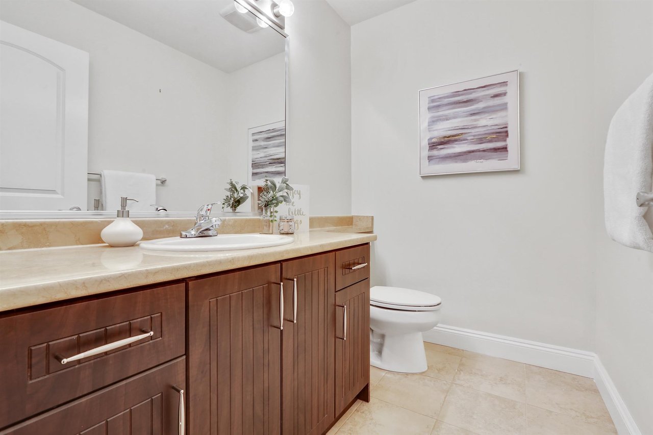 171 W Kings Rd