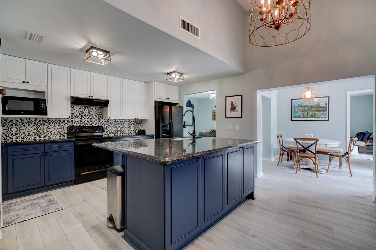 117 Pine Hill Trl W