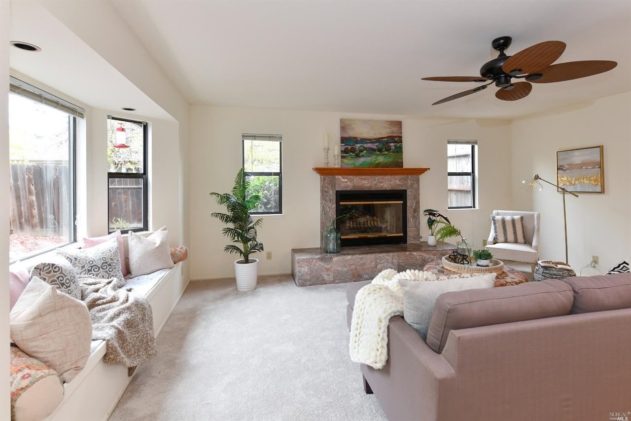 424 Simi Pl