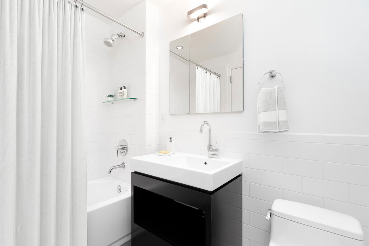 550 West 54th Street, Apt PHI