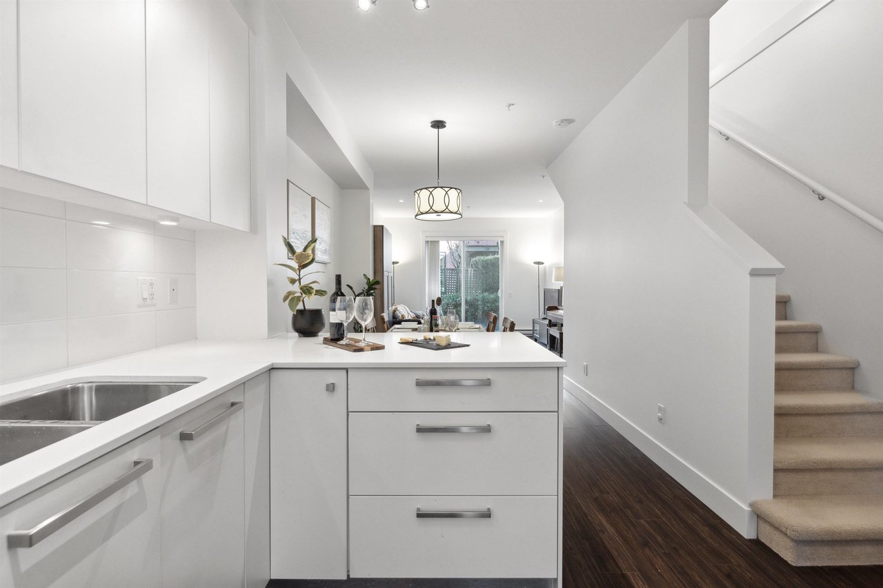 46-6868 Burlington Ave