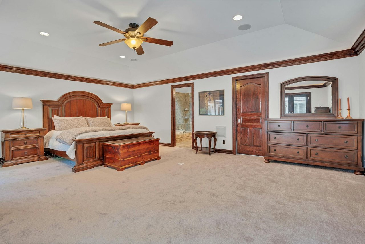 5 Charlotte Court