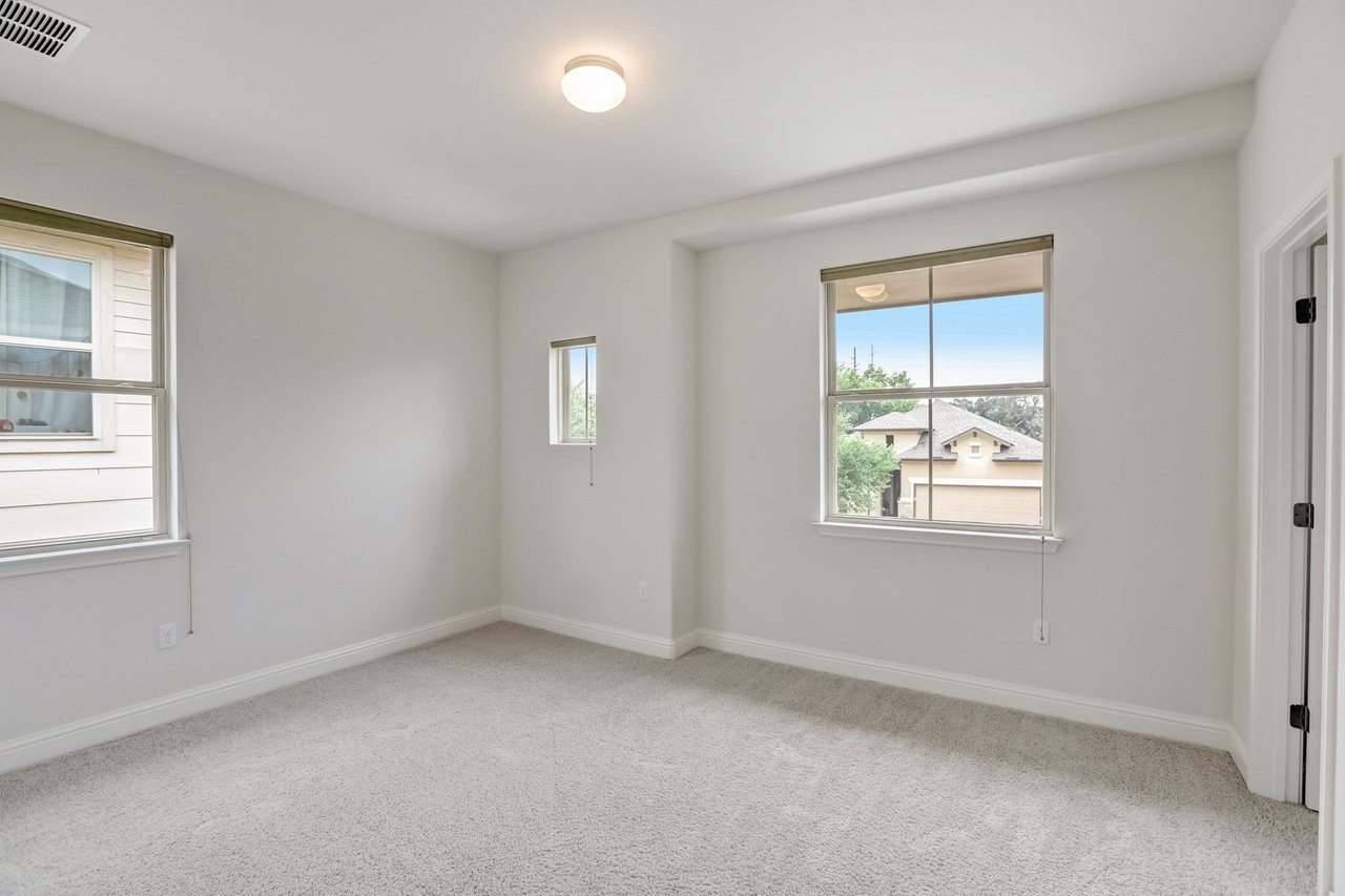 Spacious 4-Bedroom Home in The Preserve at Four Points – A+ School District, Open Floorplan, Luxurious Primary Suite, Covered Patio, and More!