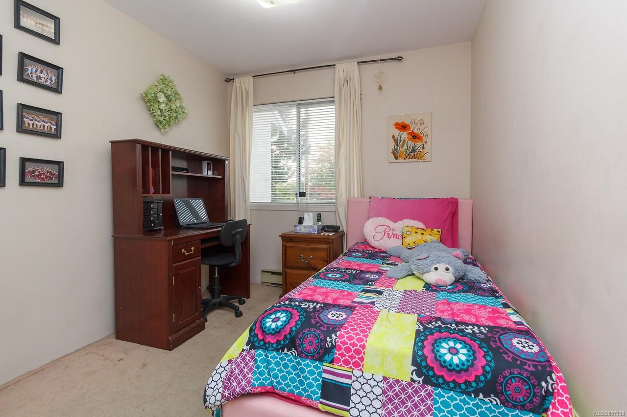 7-1550 North Dairy Rd, Saanich