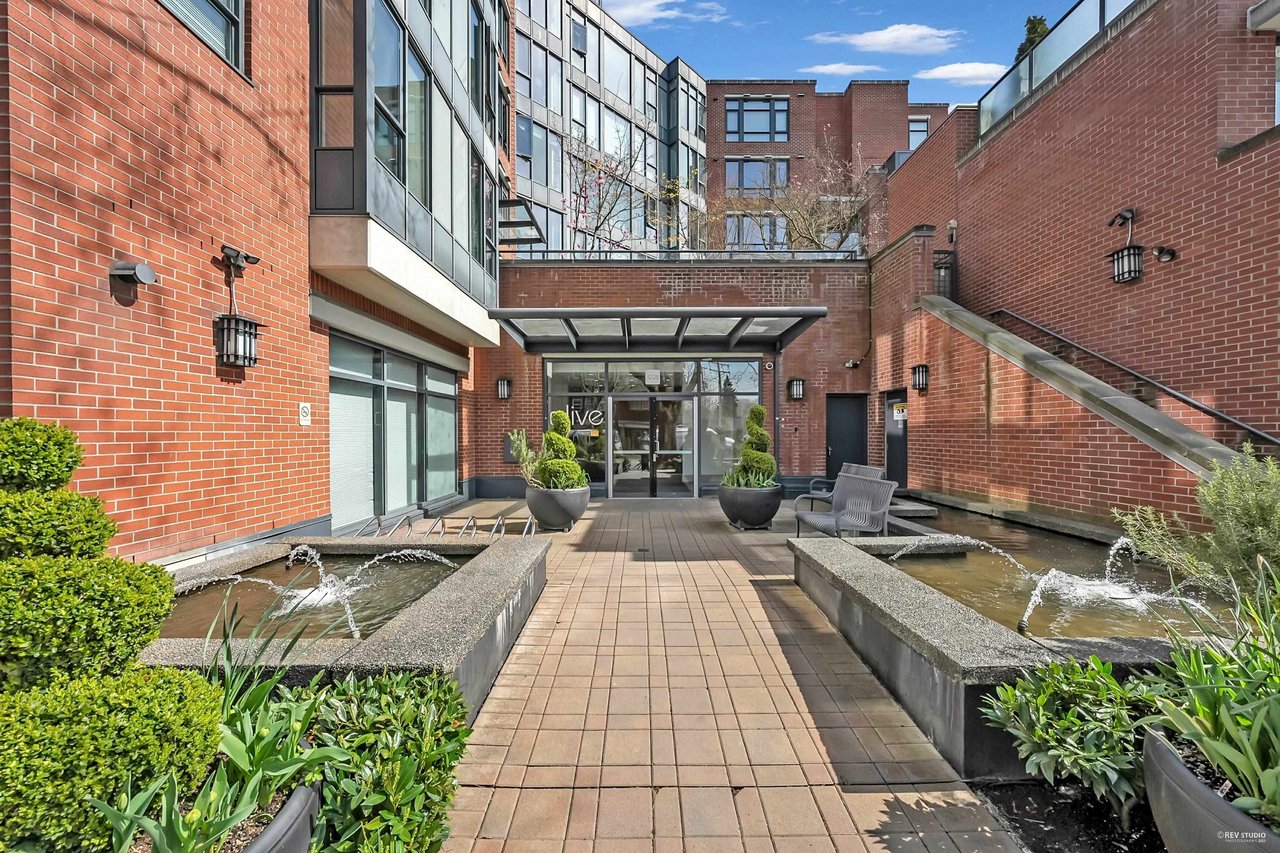 202-3228 Tupper St