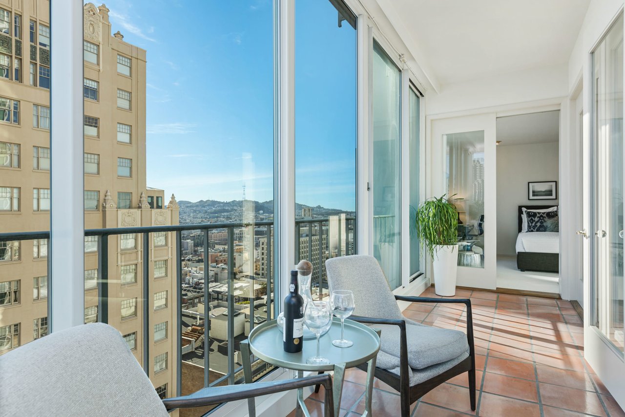 Elegance and Iconic Views on Nob Hill