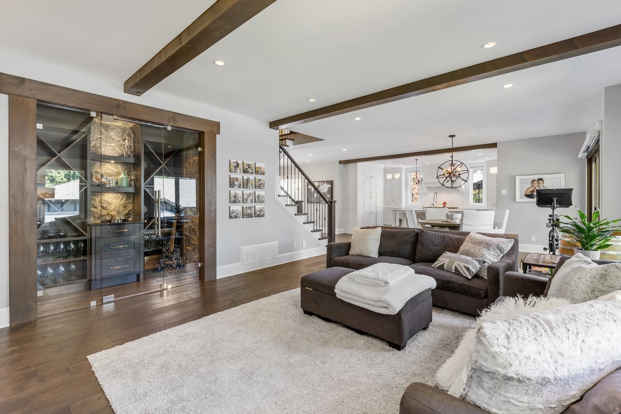 1421 Harbour Dr