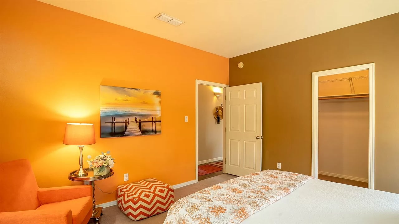 6494 Camino Rojo