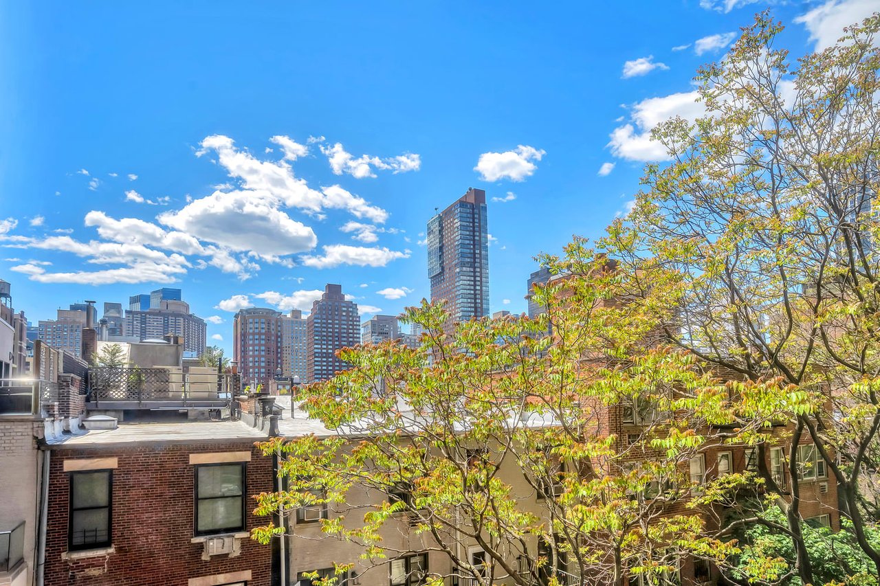 20 West 72nd Street, 605B/606