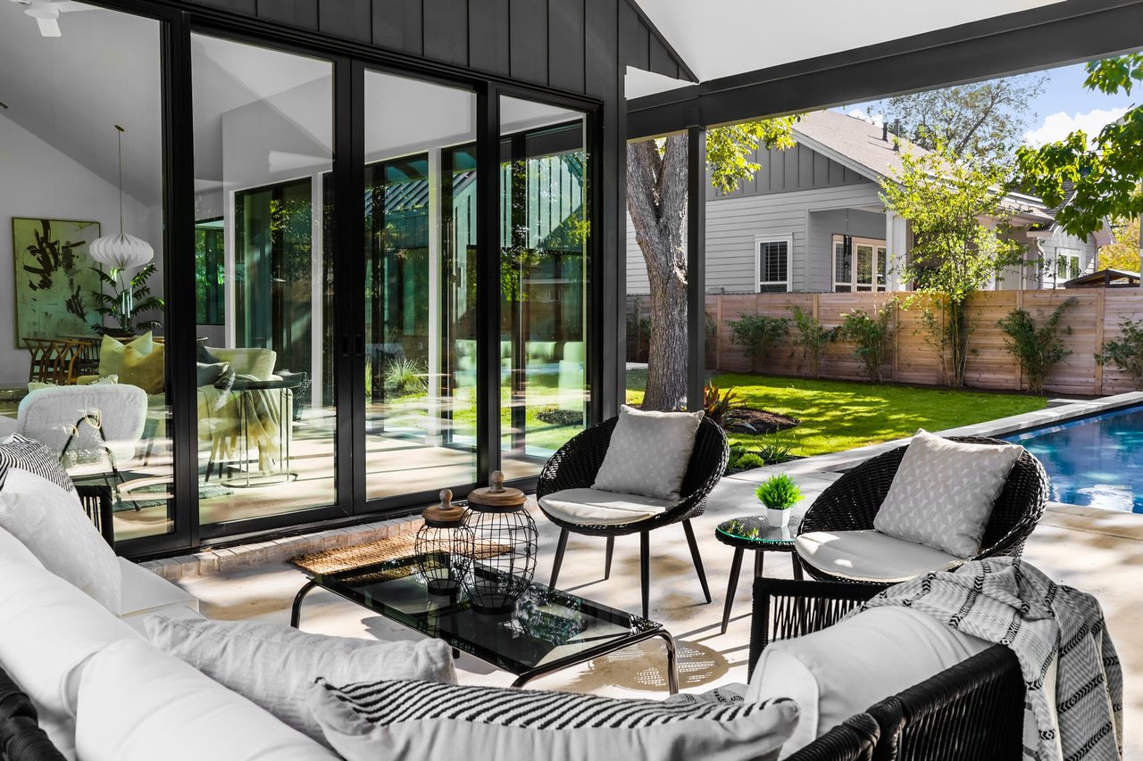 CRESTVIEW MODERN