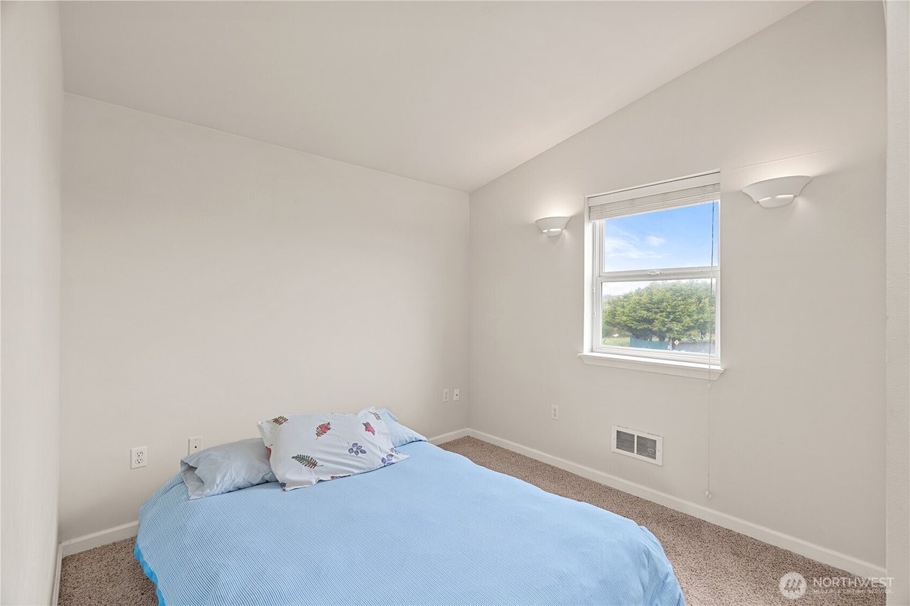 1203 E Ocean Shores Blvd