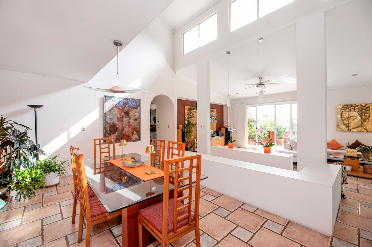 Artistic Mountain View Home, Santa Ana, San Jose