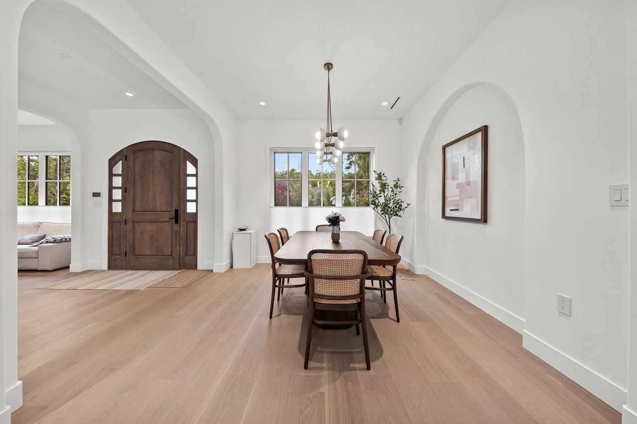 3227 W 35th Ave