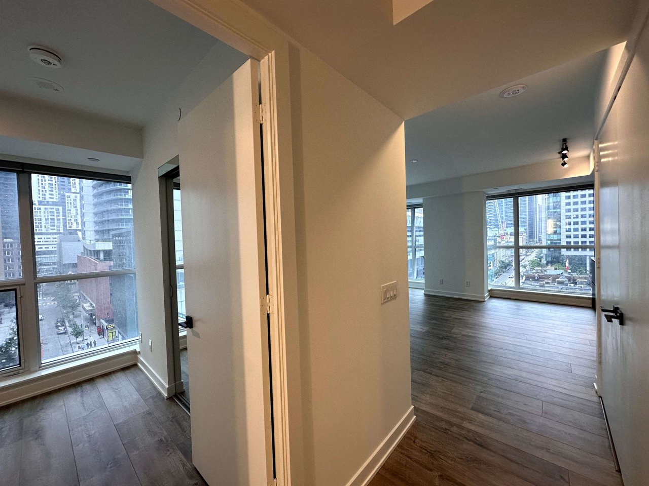 327 King St W, Unit 707