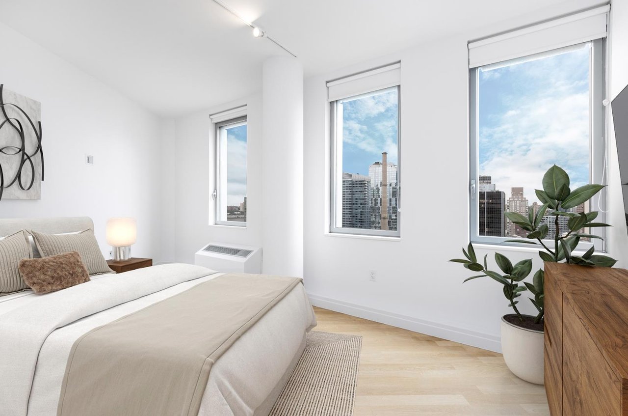 554 West 54th Street, Apt 26-R