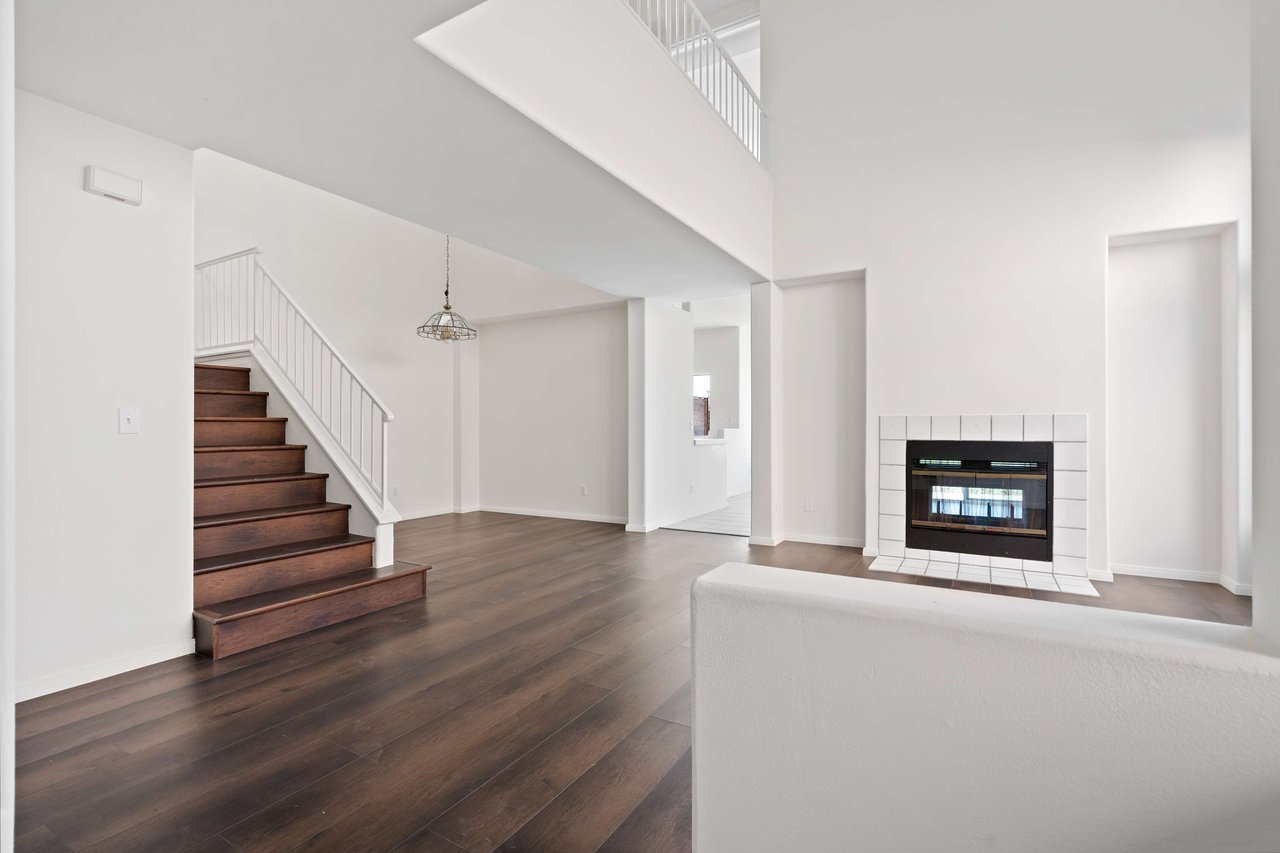 1472 Golfcrest Pl