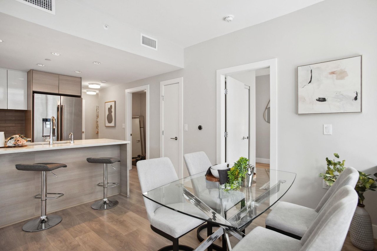 205-3451 Sawmill Cres