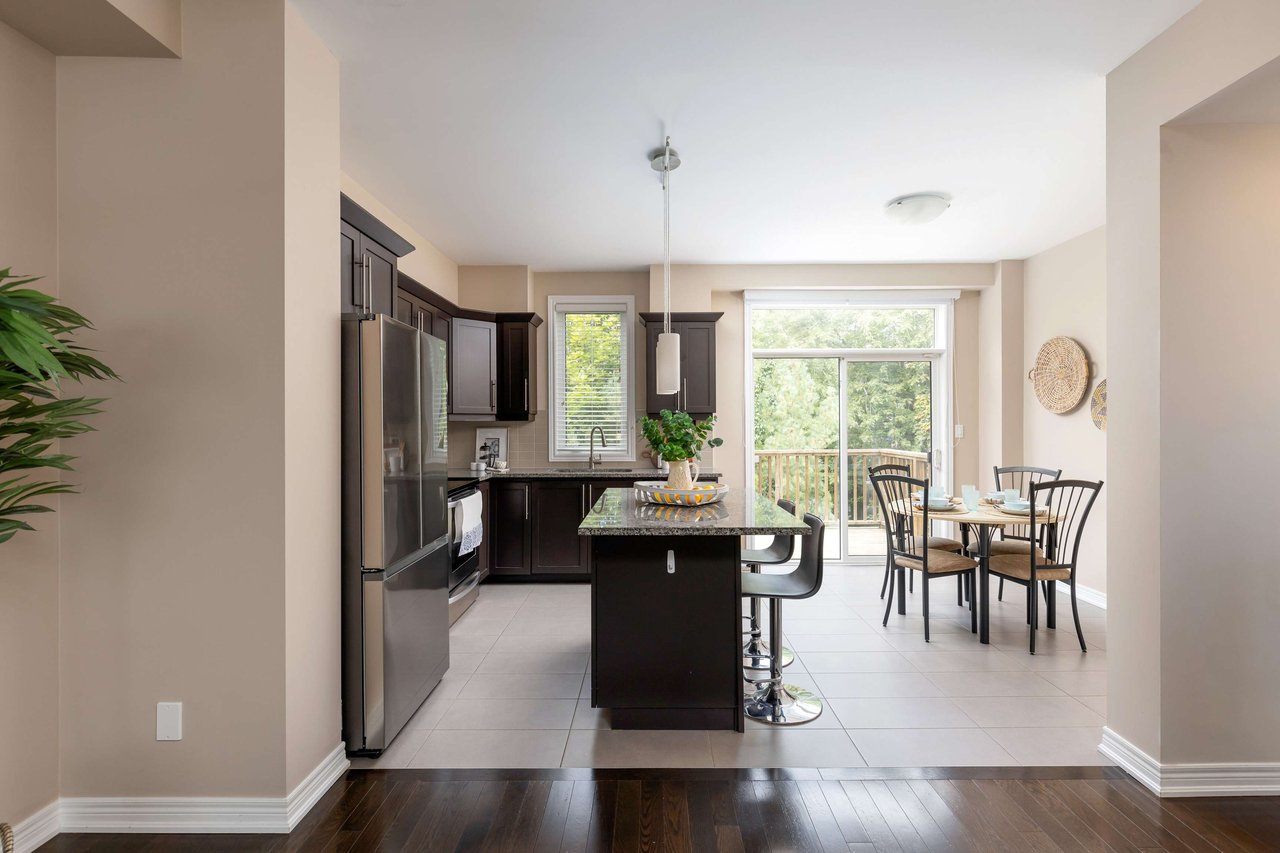 14-4165 Upper Middle Road Unit: 14
