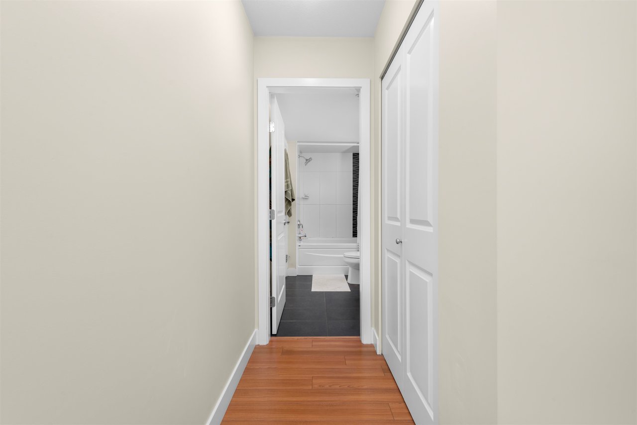 407-15795 Croydon Dr