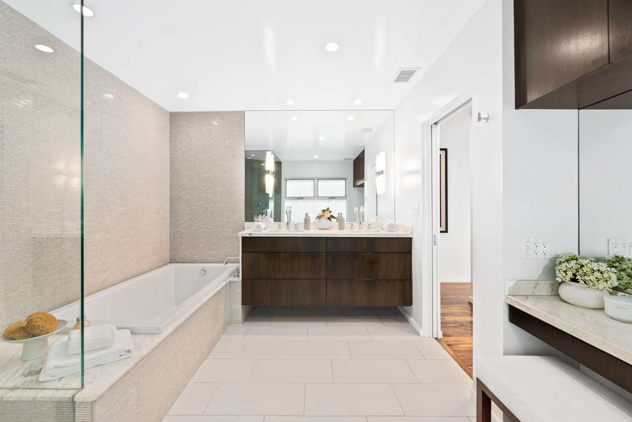 8040 Okean Ter, Laurel Canyon