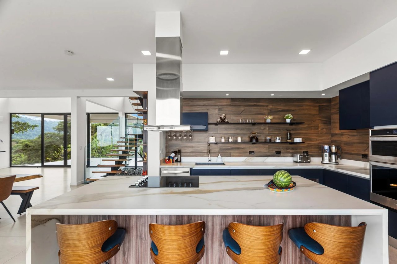 Luxury Ocean View Villa, Jaco, Puntarenas