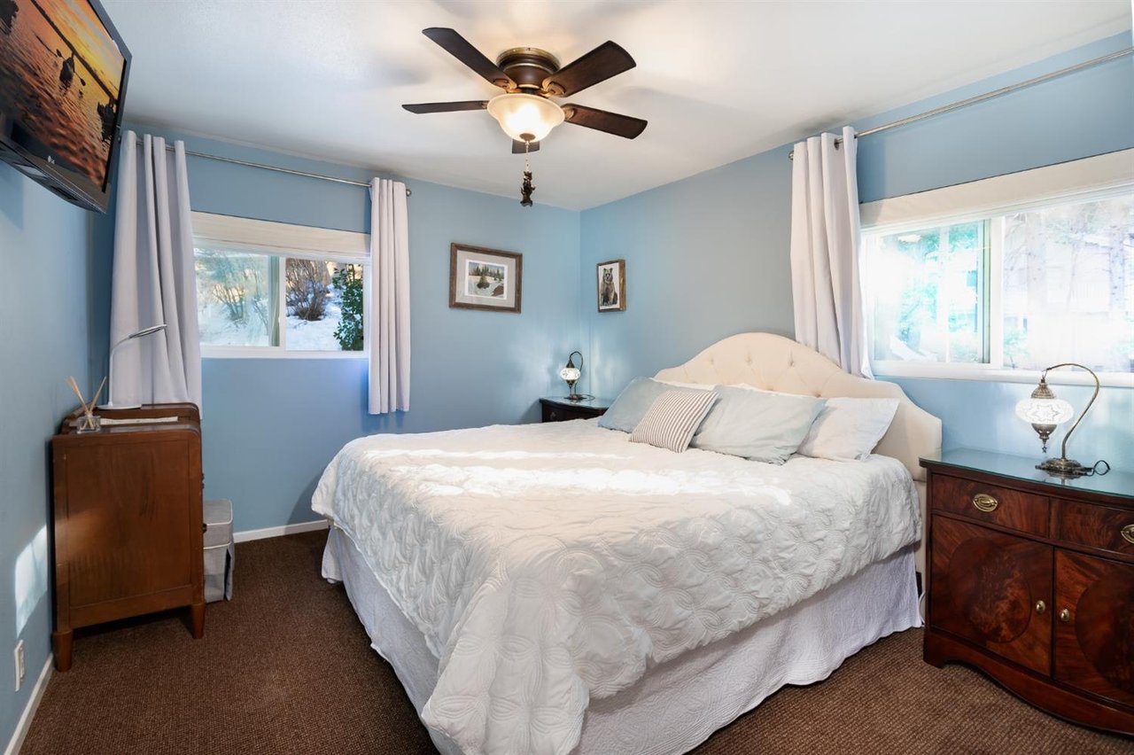 24379 San Moritz