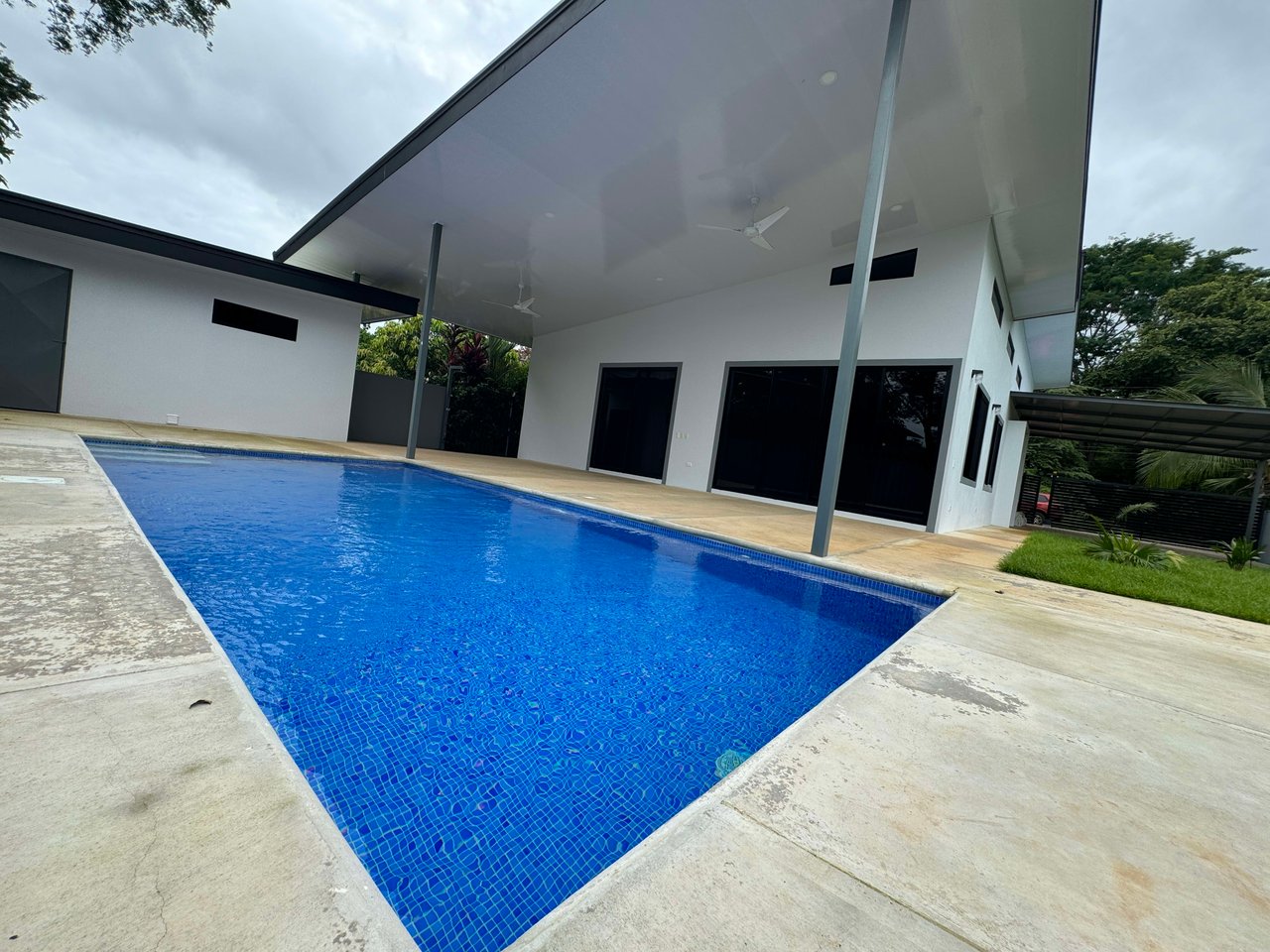 Uvita Beach Retreat!  Close to the Beach, Far From The Stress