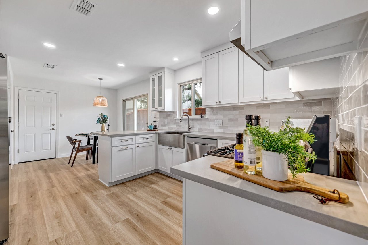 11903 Bobcat Trl, Austin, Texas 78750