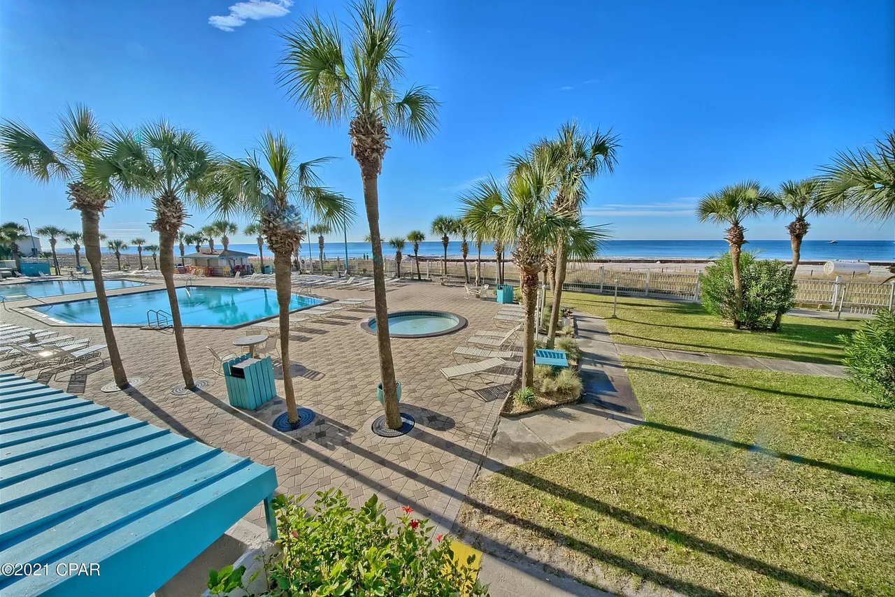 8743 Thomas Drive Unit 209