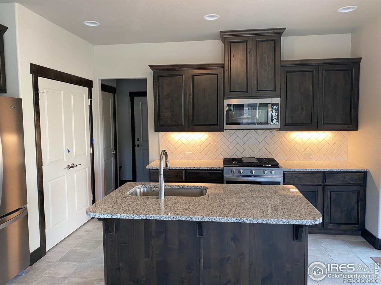3711 Saguaro Dr