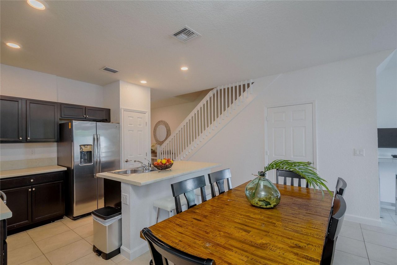 What’s Included in My Miami Rent? A Breakdown of Costs for Condos vs. Apartments