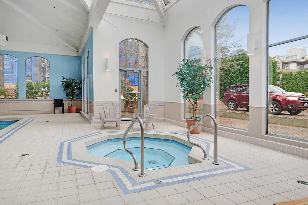 405-1869 Spyglass Pl