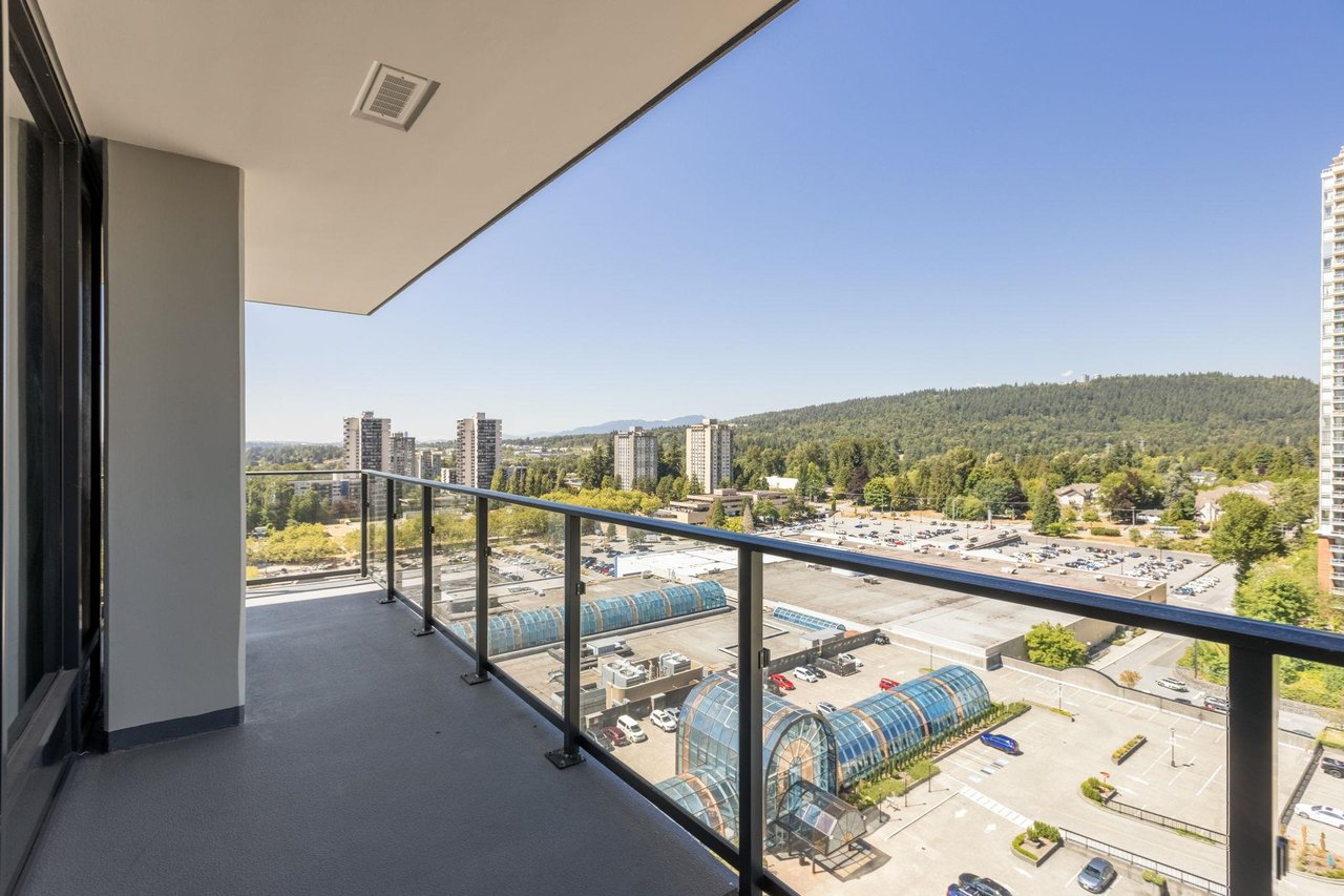 1210-3809 Evergreen Pl