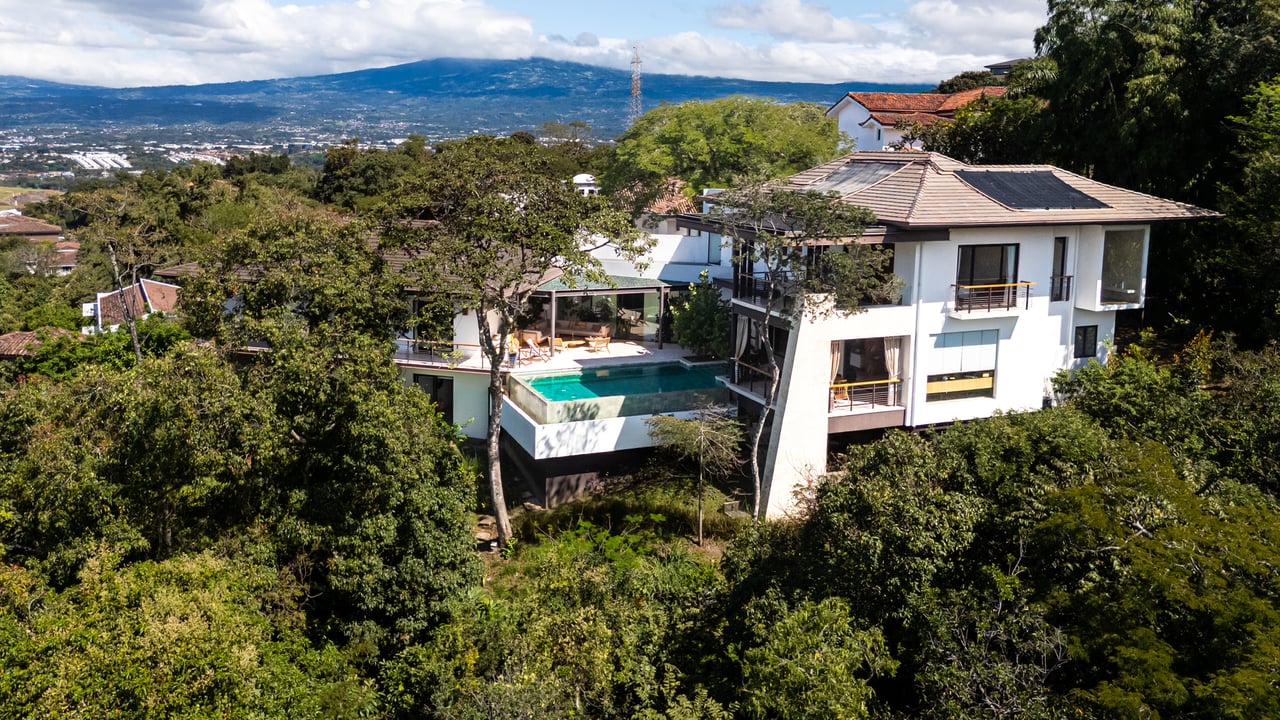Modern Forest Infinity Pool Estate, Santa Ana, San Jose