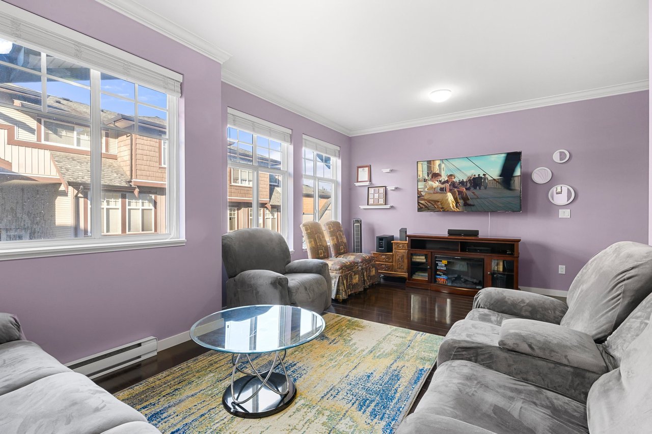 8-14462 61a Ave