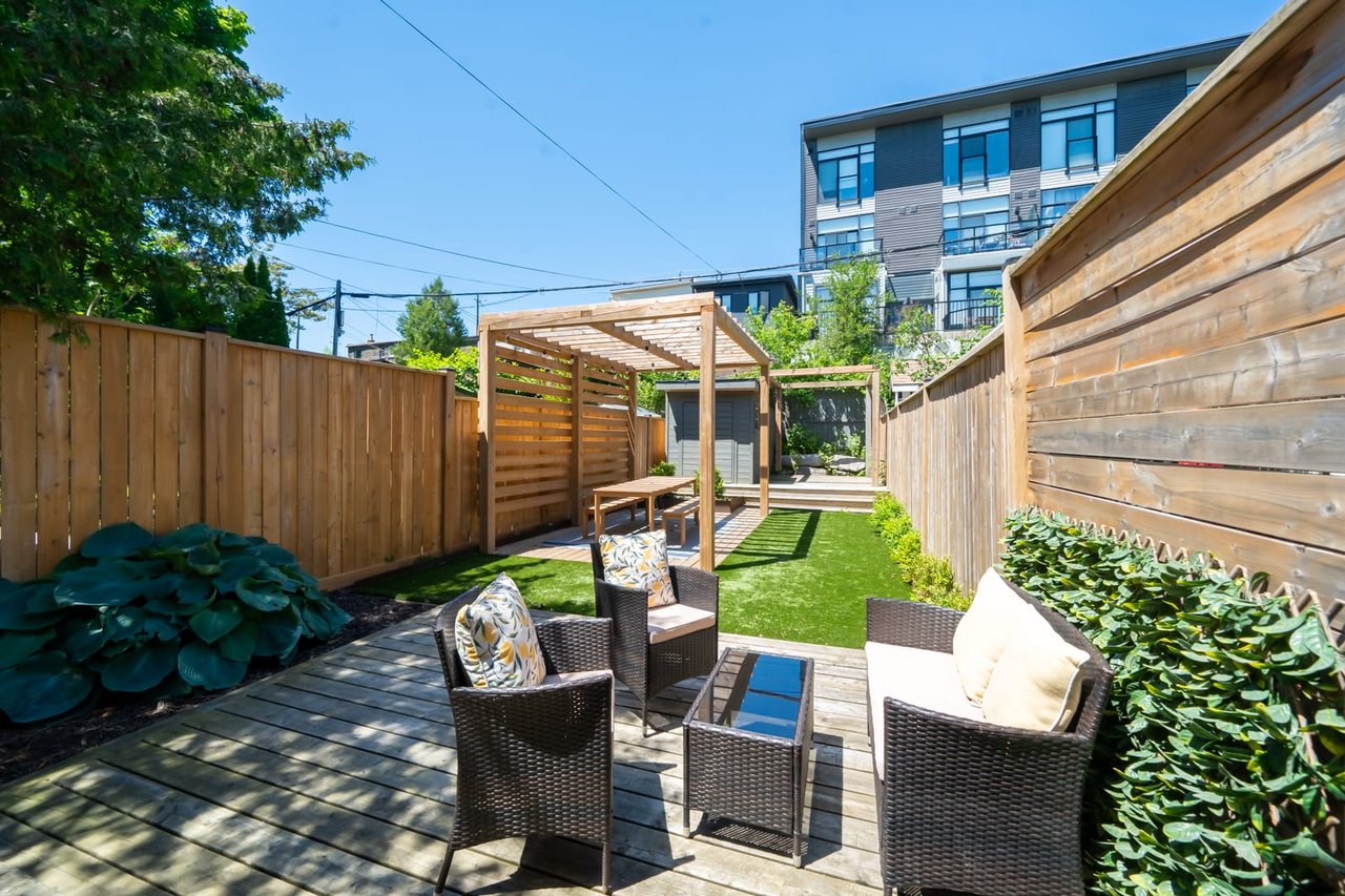 38 Richard Ave 