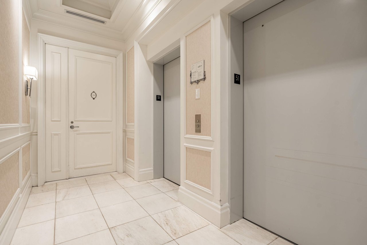 311 Bay St #5104, Toronto
