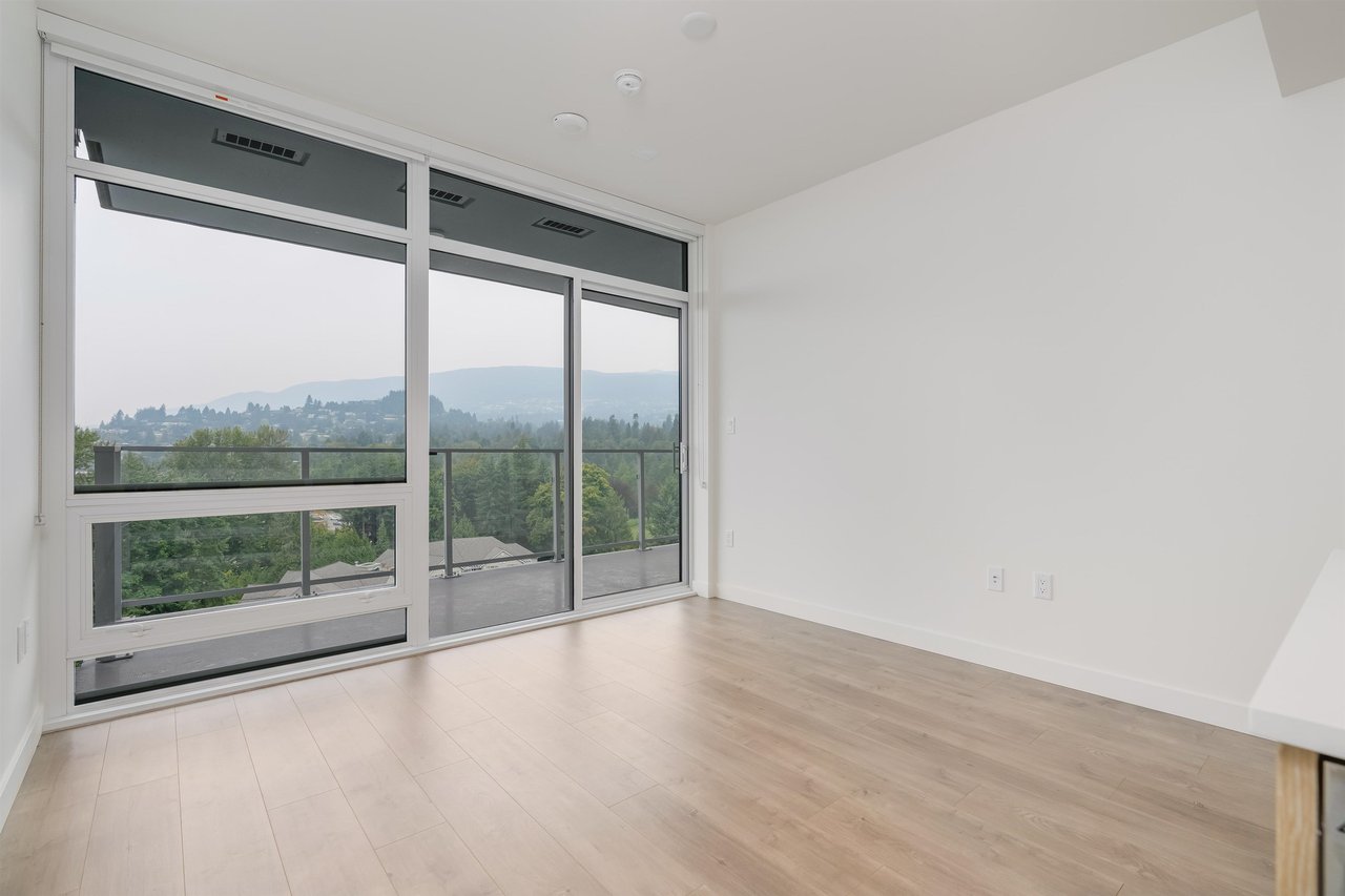 1007-200 Klahanie Ct