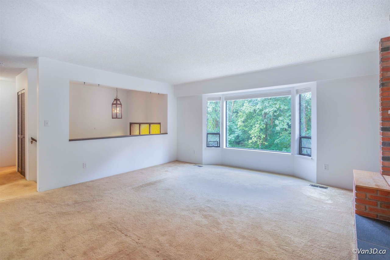 919 Lynwood Ave